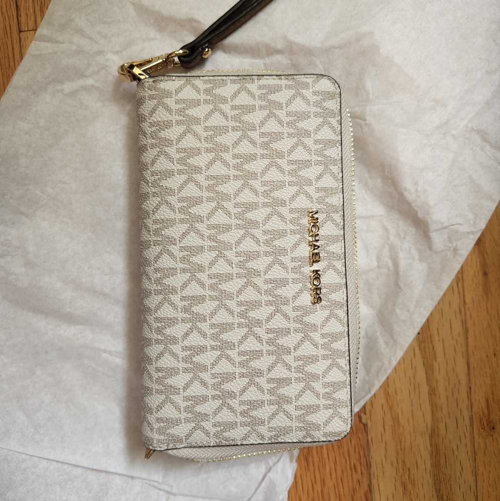 Michael Kors wallet